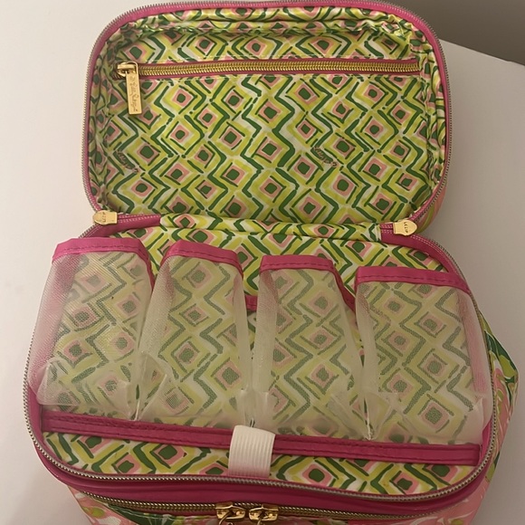 Lilly Pulitzer cosmetic case - Picture 5 of 8